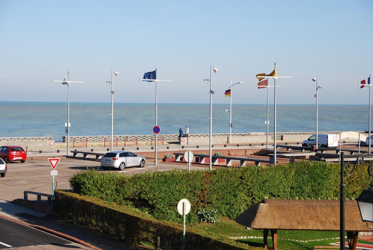 Hotel Des Bains Veulettes-sur-Mer Exteriör bild