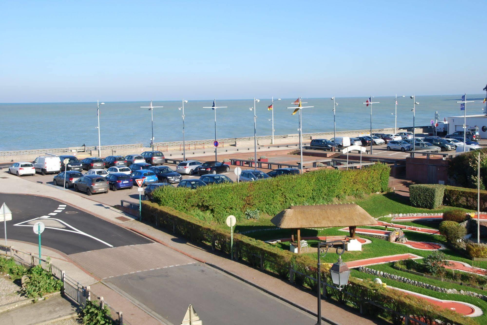 Hotel Des Bains Veulettes-sur-Mer Exteriör bild